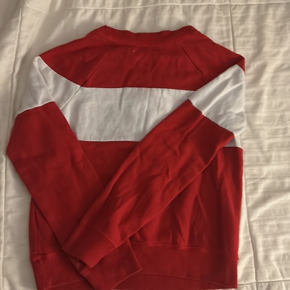 Abercrombie and Fitch kids Crewneck Size 9/10 - Picture 3 of 4